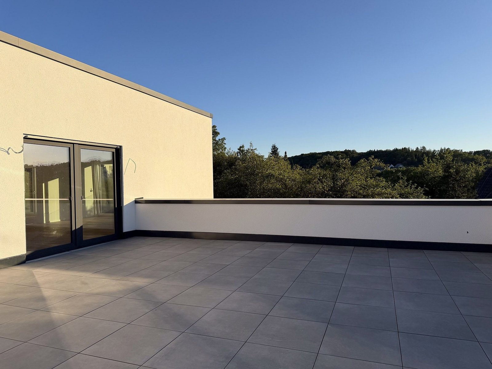 Umlaufende Dachterrasse des Penthouses, ca. 51 m²